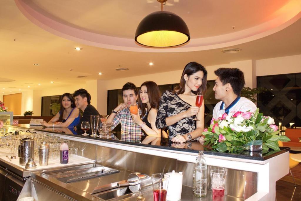 Iyarin@Tuk Chang Ratchayothin Hotel Bangkok Buitenkant foto
